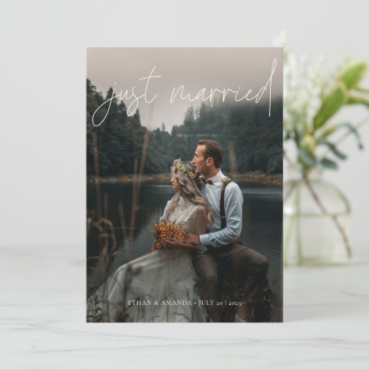 Moderne kalligrafie gewoon gehuwde foto-elopement aankondiging (Staand voorkant)