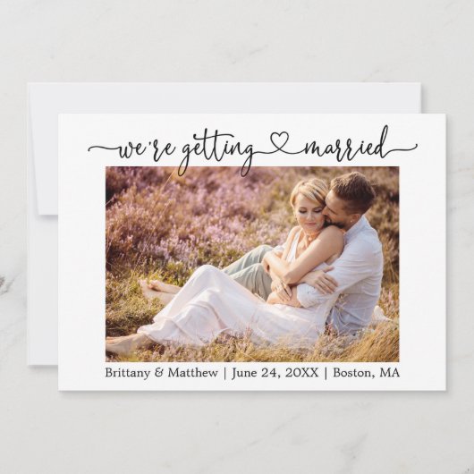 Moderne kalligrafie hart Getting Married Foto Save The Date (Voorkant)