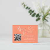 Moderne kalligrafie Hart Wedding QR RSVP Coral Informatiekaartje (Staand voorkant)