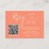 Moderne kalligrafie Hart Wedding QR RSVP Coral Informatiekaartje (Voorkant)