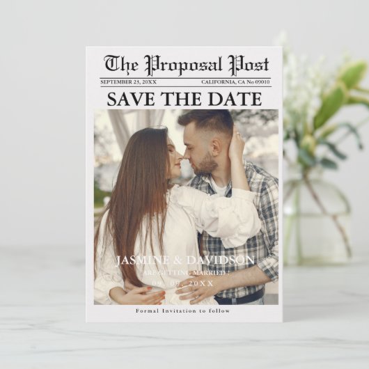 Moderne kalligrafie krant bruiloft opslaan van de kaart (Staand voorkant)