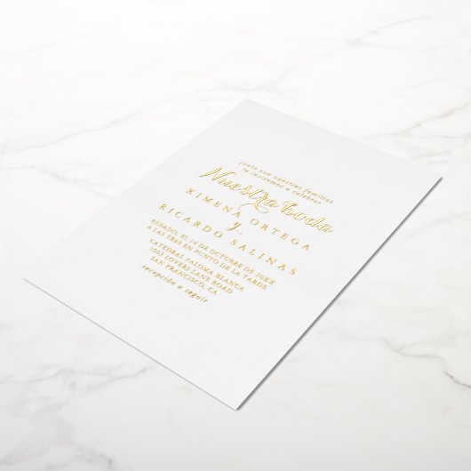 Moderne kalligrafie Nuestra Boda Trouwgoud Folie Uitnodiging (Gedraaid)