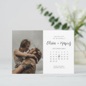 Moderne kalligrafie QR-code kalender trouwfoto Save The Date (Staand voorkant)