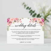 Moderne kalligrafie roze bloemenbruiloft details informatiekaartje (Staand voorkant)