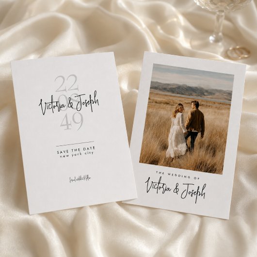 Moderne kalligrafie script foto trouwbudget save the date