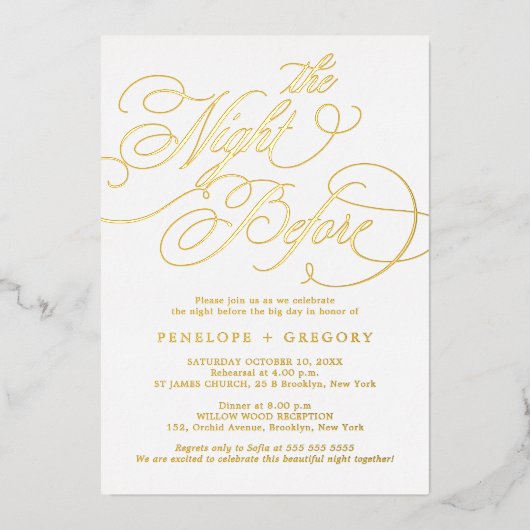Moderne kalligrafie tijdloos goud De avond ervoor Folie Uitnodiging (Voorkant)