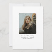 Moderne kalligrafie twee foto witte afstuderen aankondiging (Achterkant)