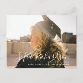 Moderne kalligrafieminimalistische foto-Afstuderen Uitnodiging Briefkaart (Voorkant)