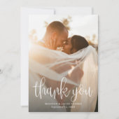 Moderne kalligrafiescript Weddenfoto Bedankkaart (Voorkant)