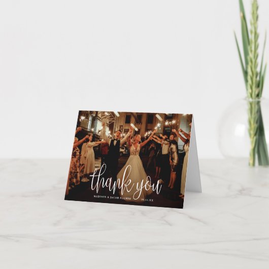 Moderne kalligrafiescript Weddenfoto Bedankkaart (Voorkant)