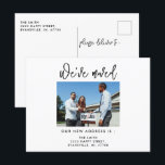 Moderne kalligrafiesfoto We hebben een nieuw adres Briefkaart<br><div class="desc">De persoonlijke Bewegende Aankondiging de Nieuwe Foto van het Huis hebben wij de Nieuwe Verandering van het Adres Briefkaart verplaatst</div>