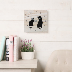 Moderne kattehond silhouettes pets houten achtergr vierkante klok