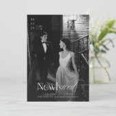 Moderne kerst-overlayfoto van pasgetrouwden feestdagenkaart (Staand voorkant)