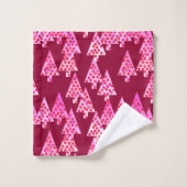 Moderne kerstbomen, wijn en roze bad handdoek (Wasdoekje)