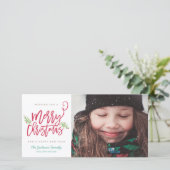 Moderne kerstfeestelijke foto in penseelscript feestdagenkaart (Staand voorkant)