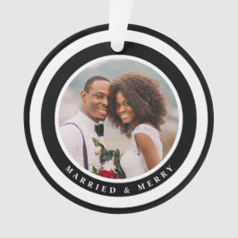 Moderne kerstfoto met gehuwd en vrolijk kerstfeest ornament