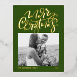 Moderne kerstfoto met kalligrafie folie feestdagen briefkaart<br><div class="desc">Vrolijk kerstfeest! Verstuur uw dierbaren warme kerstgroeten met dit aanpasbare folie kerstbriefkaart. Het biedt moderne kalligrafie en eenvoudige typografie. Pas dit briefkaart van de fotoKerstmis aan door uw eigen foto,  naam,  bericht en adres toe te voegen. Dit moderne kerstbriefkaart is beschikbaar in andere achtergrondkleuren en folie kleuren.</div>