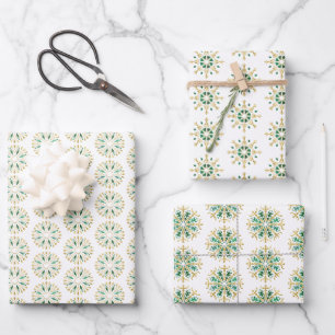 Moderne kerstgouden groene sneeuwflake wrapping inpakpapier vel
