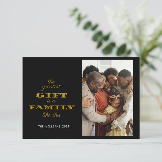 Moderne kerstgroet met de grootste cadeaufamilie kaart (Staand voorkant)