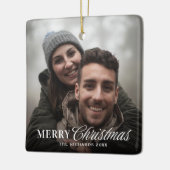 Moderne Kerstmis Koppel Foto met Script Keramisch Ornament (Links)