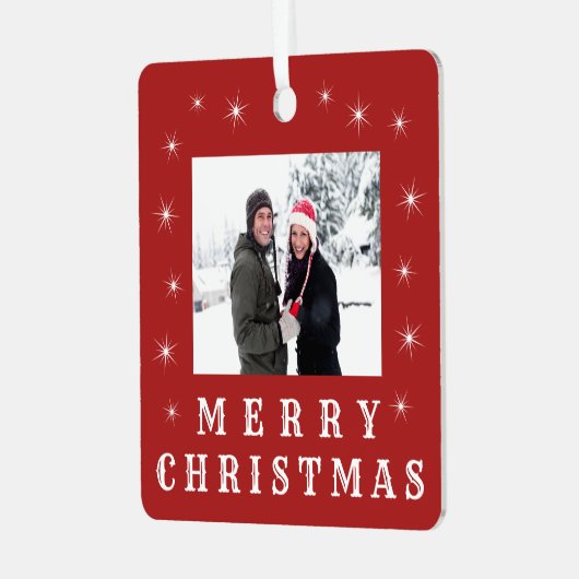 Moderne kerstsneeuwfamilie foto rood metalen ornament (Voorkant links)