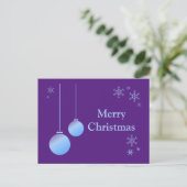 Moderne kerstversieringen en sneeuwvlokken briefkaart (Staand voorkant)
