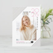 Moderne klasse van 2025 afstuderen roze foto aankondiging (Staand voorkant)