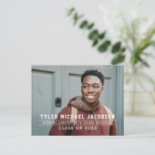 Moderne Klasse van 2025 Foto Graduation Party Briefkaart (Staand voorkant)