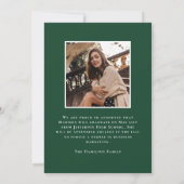 Moderne Klasse van 2025 Groen 2 Foto Afstuderen Aankondiging (Achterkant)