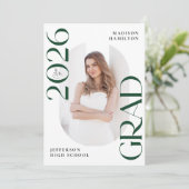 Moderne Klasse van 2025 Groen Afstudeerder 2 Foto  Aankondiging (Staand voorkant)