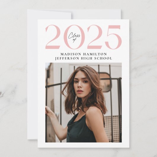 Moderne Klasse van 2025 Pink Photo Graduation Part Kaart (Voorkant)