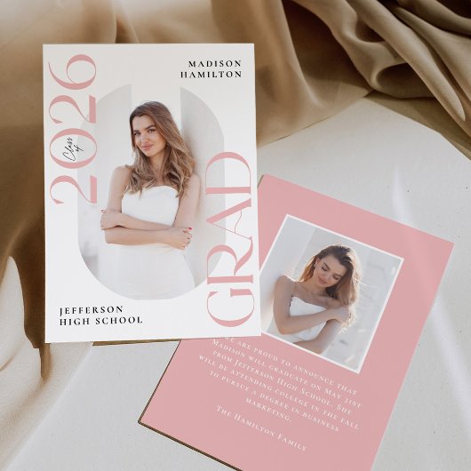 Moderne Klasse van 2025 Roze Afstudeerder 2 Foto A Aankondiging