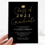 Moderne klasse van de Afstuderen graduatiepartij v Kaart<br><div class="desc">Modern Black Gold Class of 2023 Afstuderen Pet Pet Graduation Party</div>