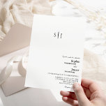 Moderne klassieke monogram bruiloft kaart<br><div class="desc">Deze moderne klassieke uitnodiging voor een monogram bruiloft is perfect voor je elegante moderne bruiloft. Dit ontwerp is voorzien van een zwarte eenvoudige kalligrafie die op een neutrale heldere witte achtergrond is geplaatst en die past bij uw klassieke bruiloft of een minimalistische boho bruiloft in de lente, de zomer, de...</div>