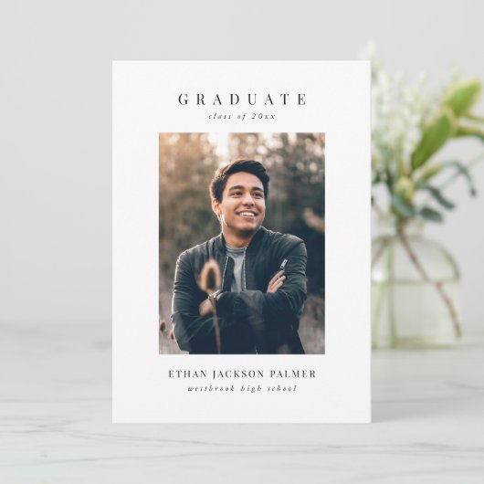 Moderne Klassieke Simple Two Photo Afstuderen Aankondiging (Staand voorkant)