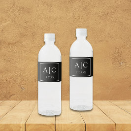 Moderne Klassieke Zwarte Monogram Huwelijk Waterfles Etiket