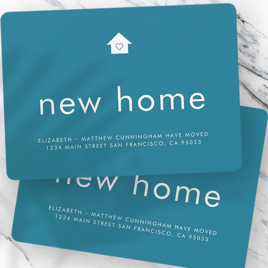 Moderne, kleine, kleine, nieuwe startpagina met he aankondiging