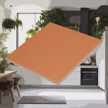 Moderne Kleuren - Aardse Oranje Paarse Keramische  Tegeltje<br><div class="desc">Verhoog uw cadeau-geven ervaring met onze keramische tegel in elegant aards sinaasappel, de perfecte basis voor het presenteren van uw prachtig verpakte geschenken. Gebruik ze als stijlvolle en handige onderzetters voor drinken of als sierlijke vitrines om je ingepakte schatten te laten zien. Onze effen gekleurde keramische tegels voegen een vleugje...</div>