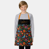 Moderne kleurrijke bloemenmeisje naam schort (Gedragen)