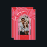 Moderne kleurrijke geometrische abstracte boogrood feestdagenkaart<br><div class="desc">Moderne kleurrijke geometrische boogrode en roze abstracte vakantiefotokaart. Verbluffend,  trendy grafisch ontwerp met geen trend funky designer vibes. Onderdeel van een collectie.</div>