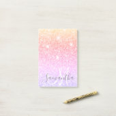 Moderne, kleurrijke glitter bevat persoonlijke naa post-it® notes (Op bureau)
