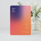 Moderne Kleurrijke Gradiënt Paarse Oranje Bruiloft Save The Date (Staand voorkant)