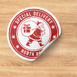 Moderne kleurrijke Merry Christmas Classic Round Ronde Sticker<br><div class="desc">vrolijk kerstfeest,  modern,  kleurrijk,  typografie,  eenvoudig,  vet,  hart,  minimaal,  kerstcadeaus cadeaus,  cadeau labels</div>