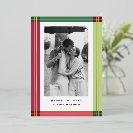 Moderne Kleurrijke Plaid Lijst Kerstfoto Folie Feestdagenkaart (Staand Voorkant)