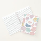 Moderne Kleurrijke Zeeschelp Custom Monogram Coast Notitieboek (Binnen)