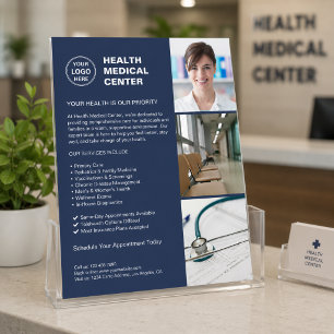 Moderne kliniek dokter gezondheidszorg logo marine flyer