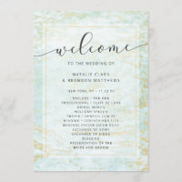 Moderne knikkers in de oceaan met gouden huwelijks