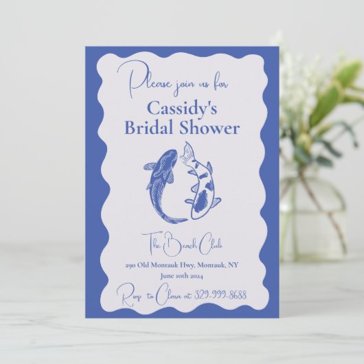 Moderne Koi Vis Bruids Douche Uitnodiging (Staand voorkant)