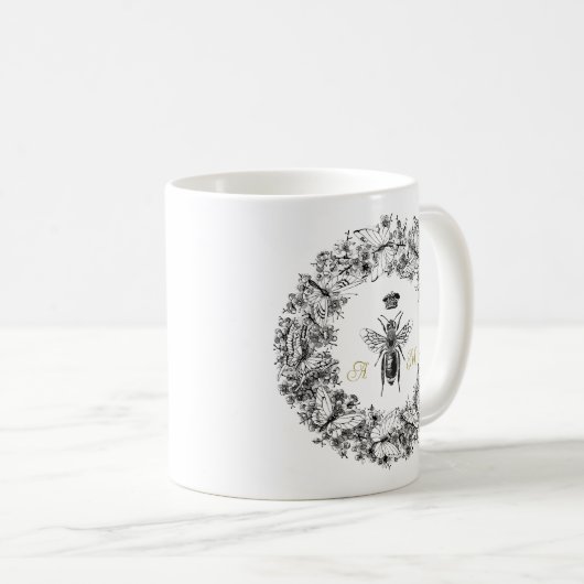 Moderne koningin bijenvlinder krans monogram koffiemok (Voorkant rechts)