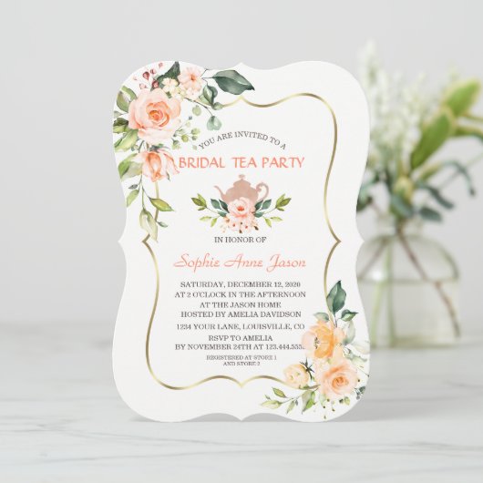 Moderne Koraal Bloemen Bruids Bruiloft Theepartij Kaart (Staand voorkant)